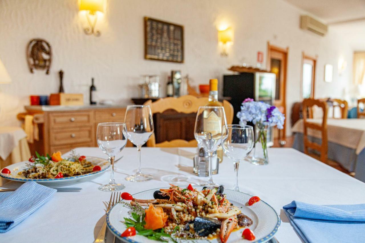 Hotel San Trano Luogosanto ภายนอก รูปภาพ