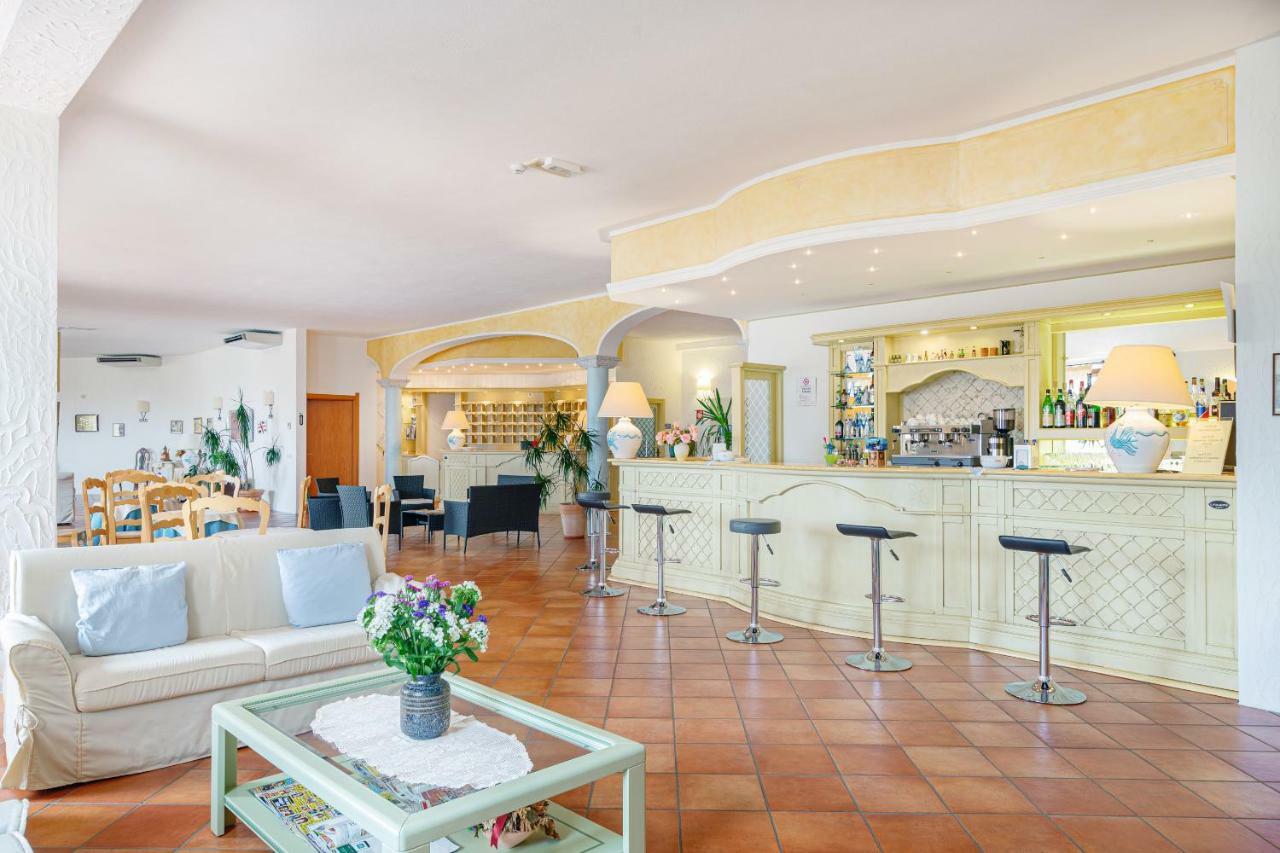 Hotel San Trano Luogosanto ภายนอก รูปภาพ