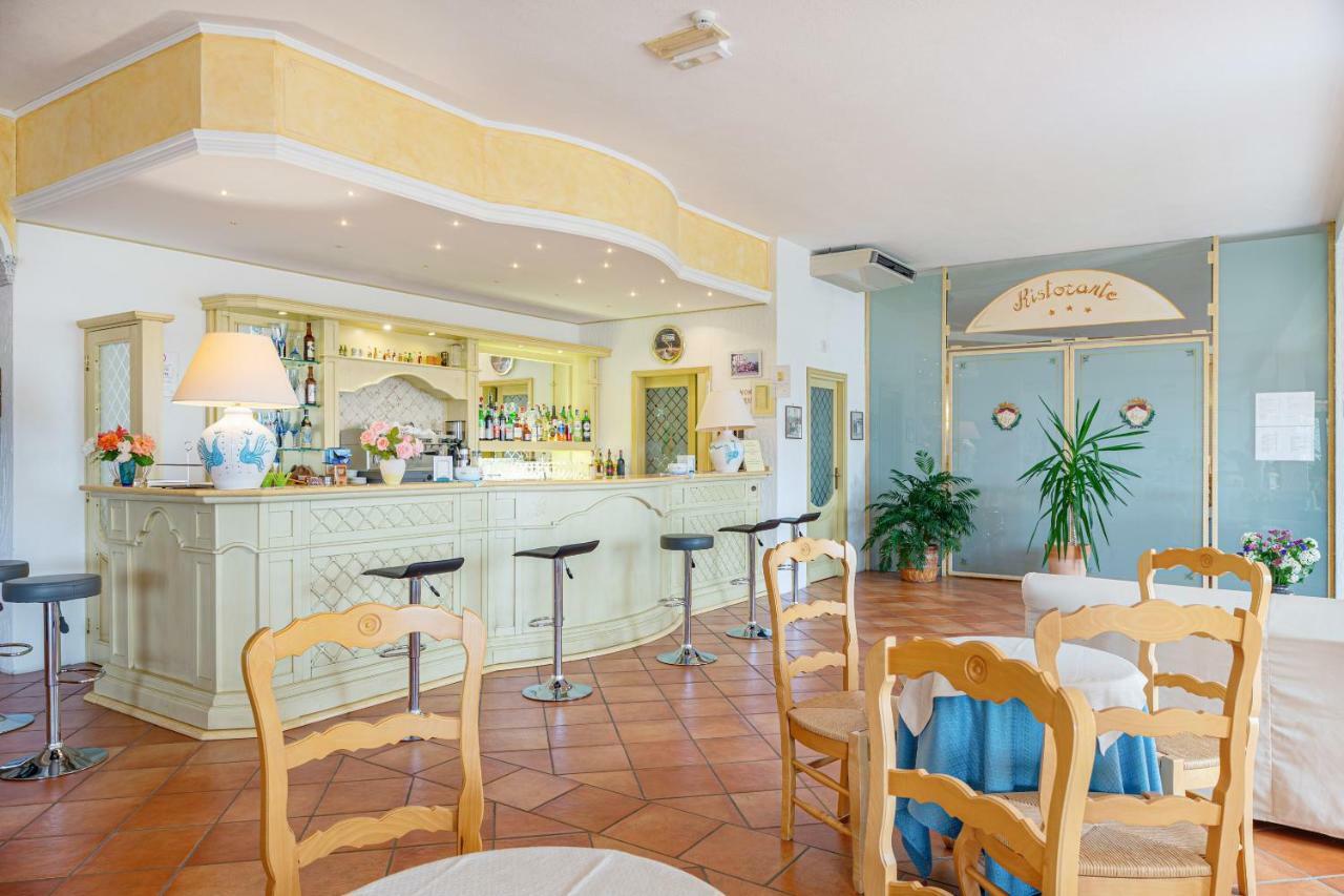 Hotel San Trano Luogosanto ภายนอก รูปภาพ