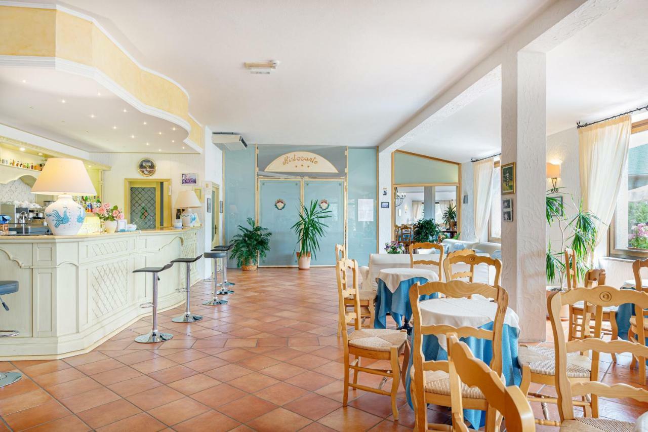 Hotel San Trano Luogosanto ภายนอก รูปภาพ