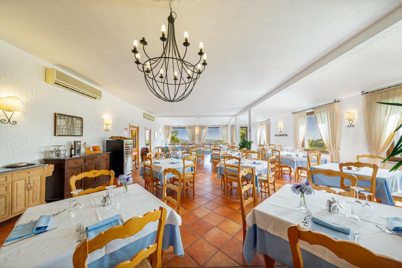 Hotel San Trano Luogosanto ภายนอก รูปภาพ