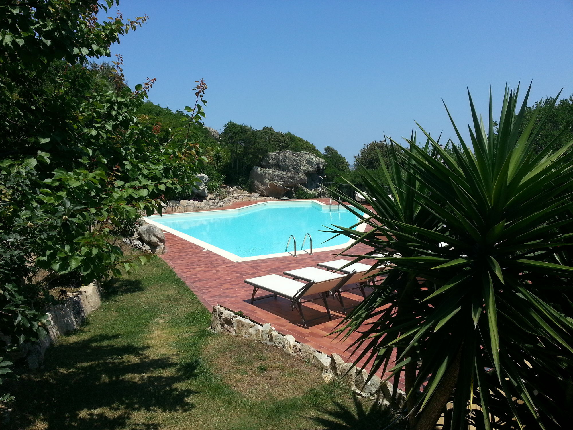 Hotel San Trano Luogosanto ภายนอก รูปภาพ