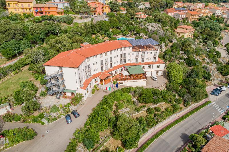 Hotel San Trano Luogosanto ภายนอก รูปภาพ