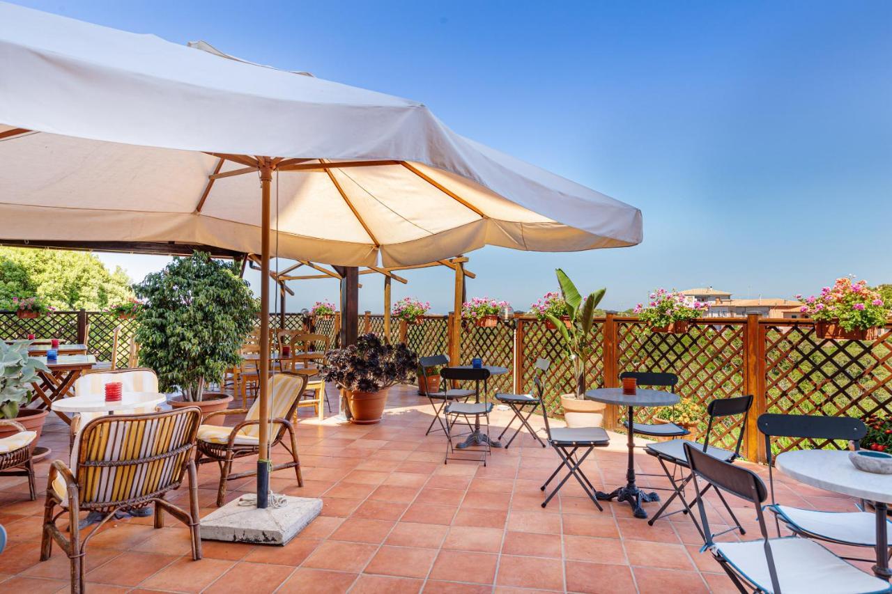 Hotel San Trano Luogosanto ภายนอก รูปภาพ